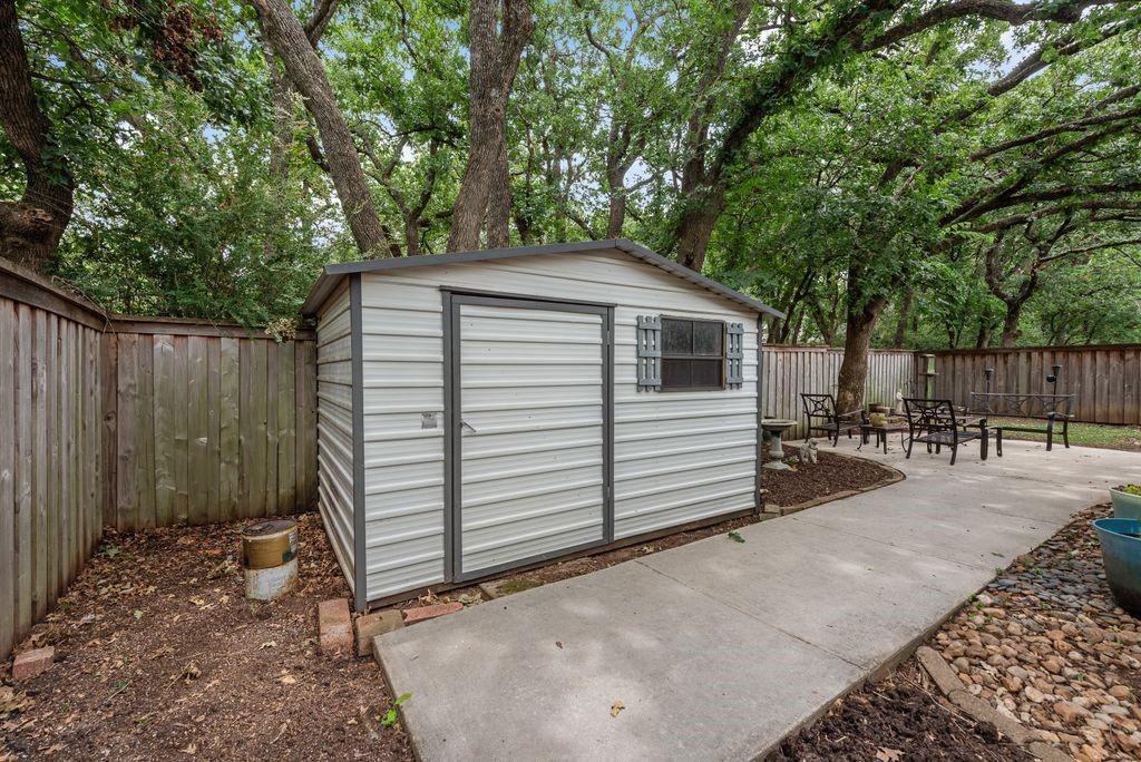 main property photo 32