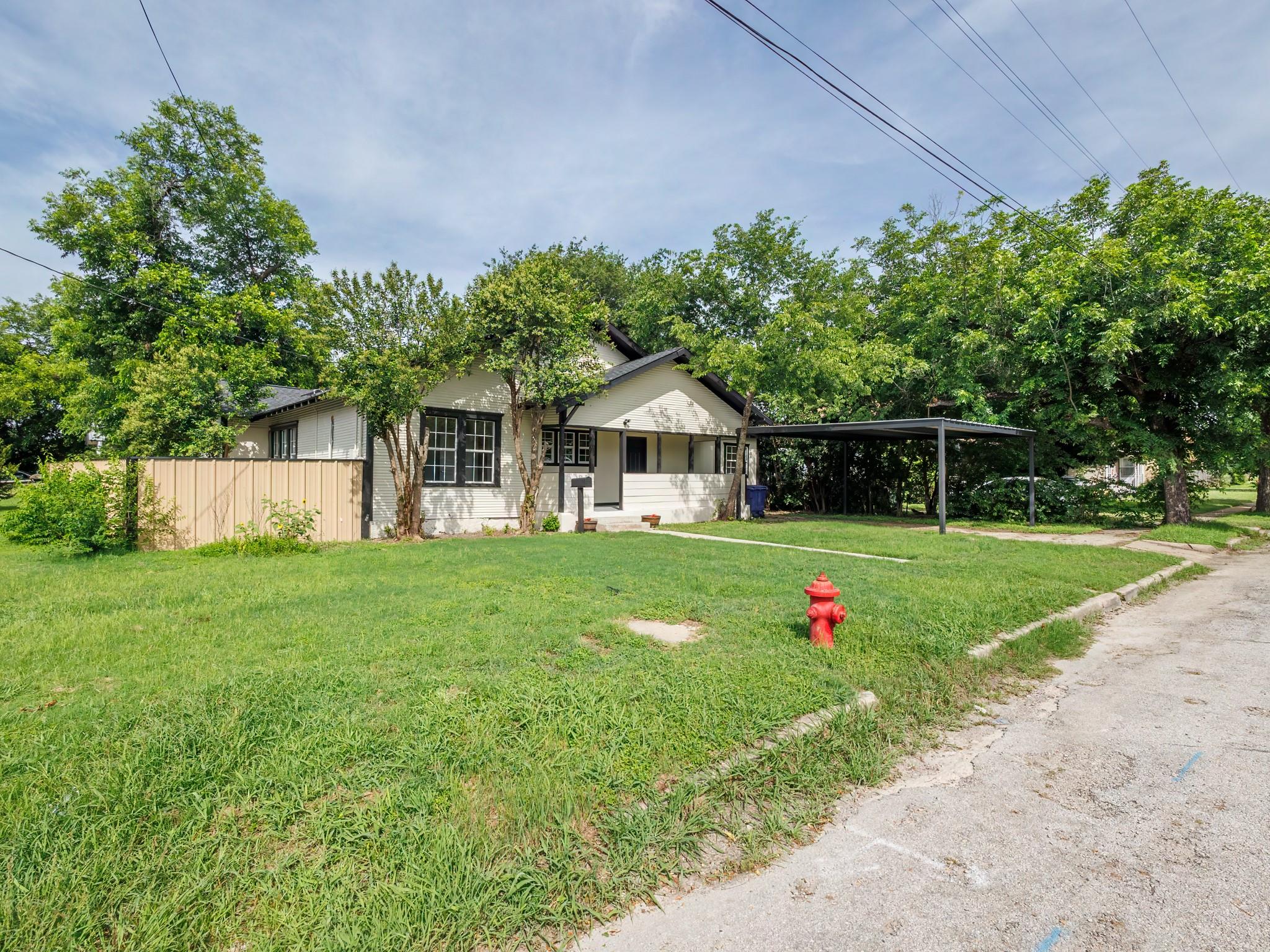 main property photo 3