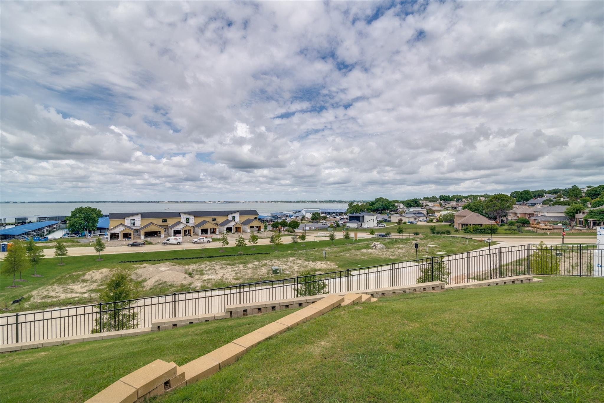 main property photo 20