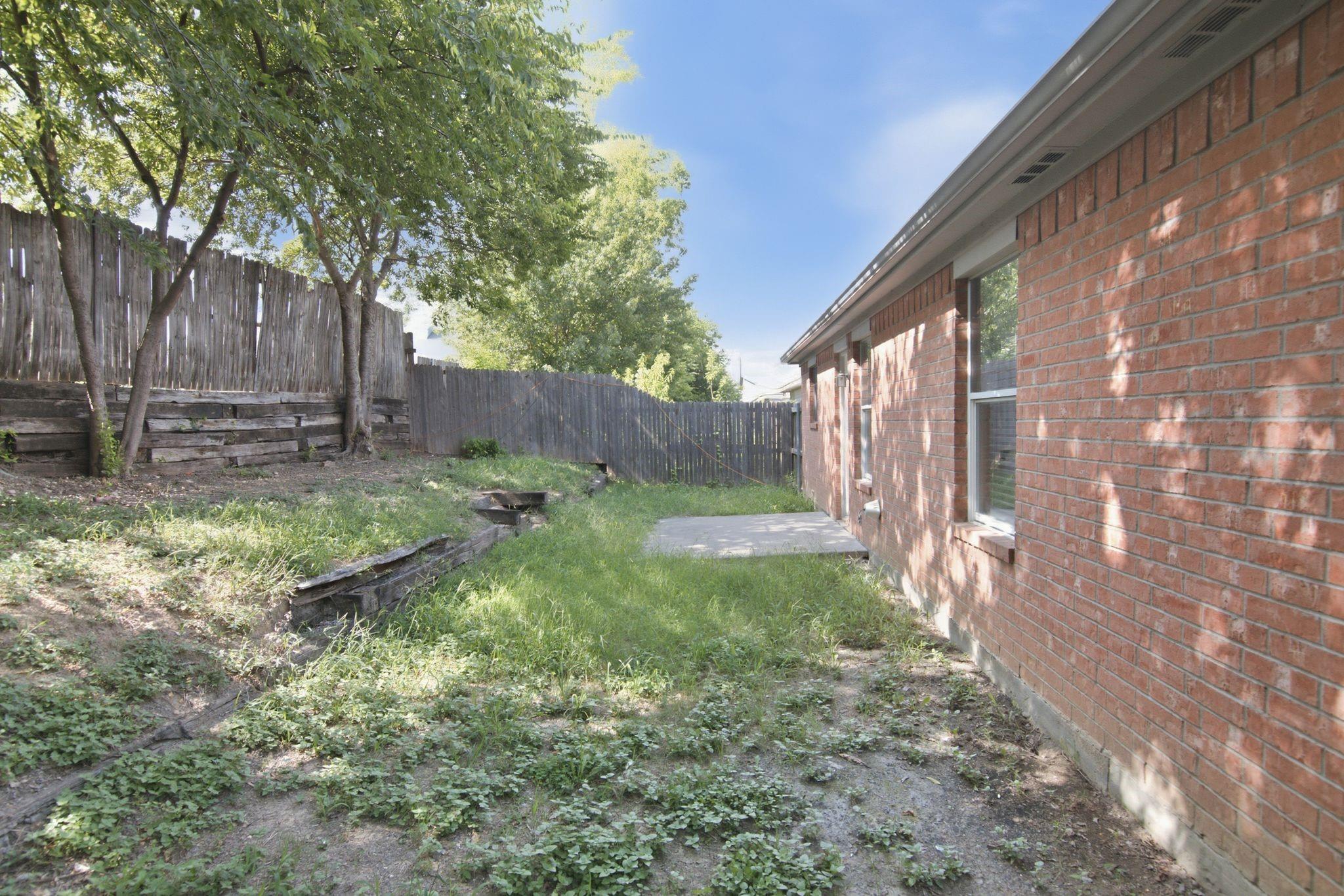 main property photo 23
