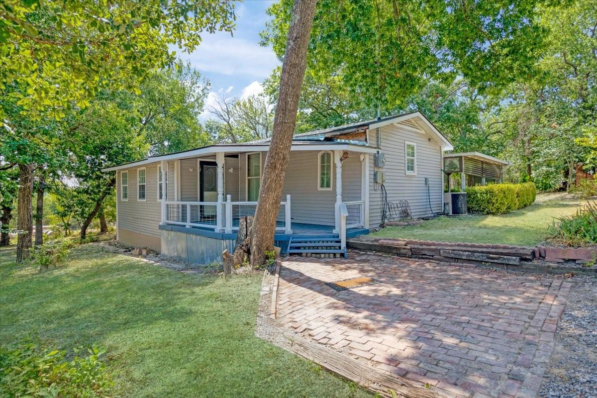 main property photo 8