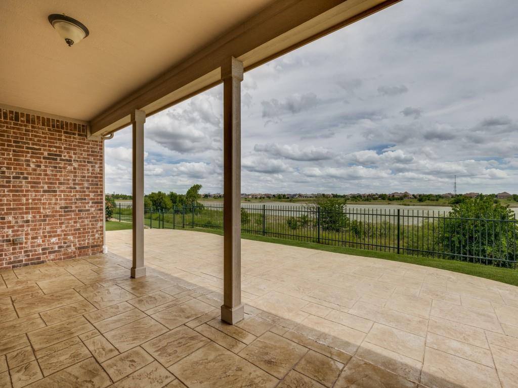main property photo 17