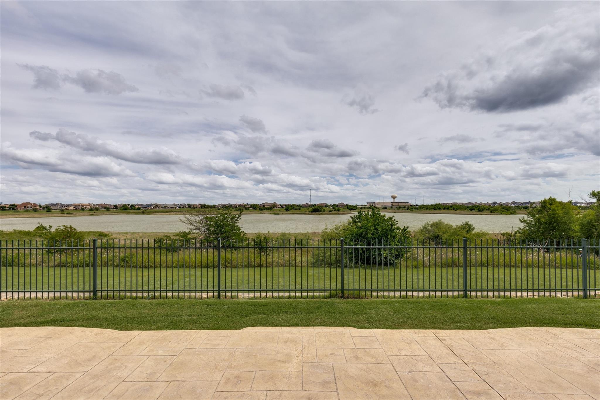 main property photo 21
