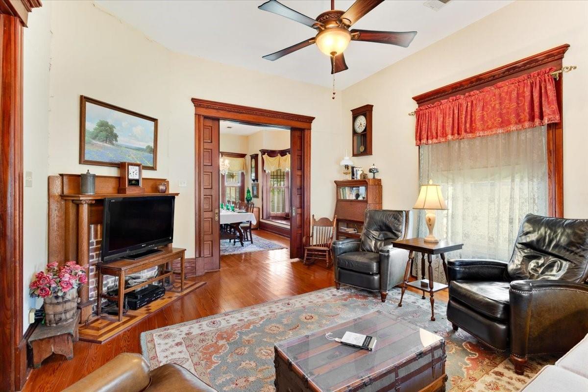 main property photo 12