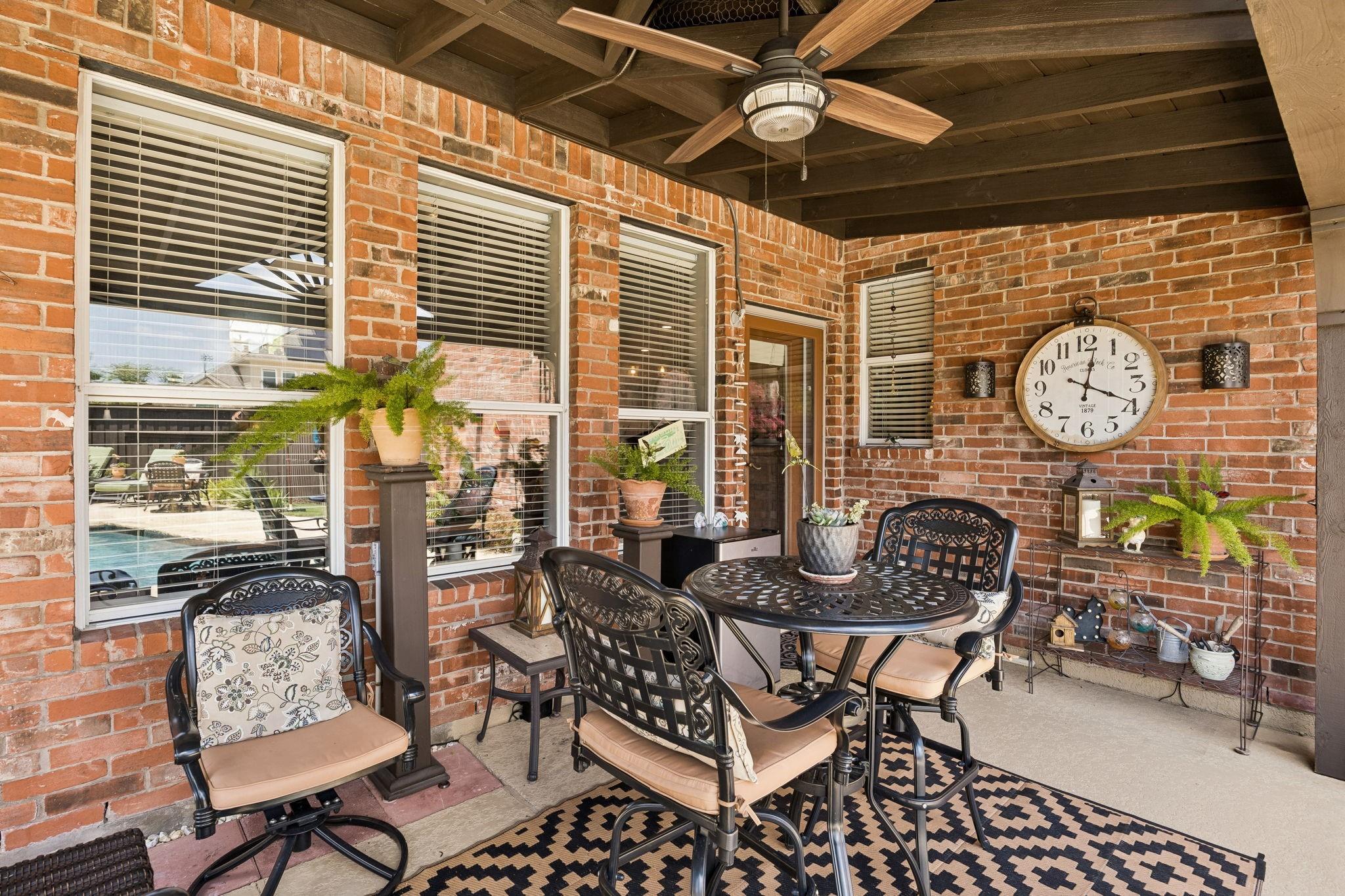main property photo 30