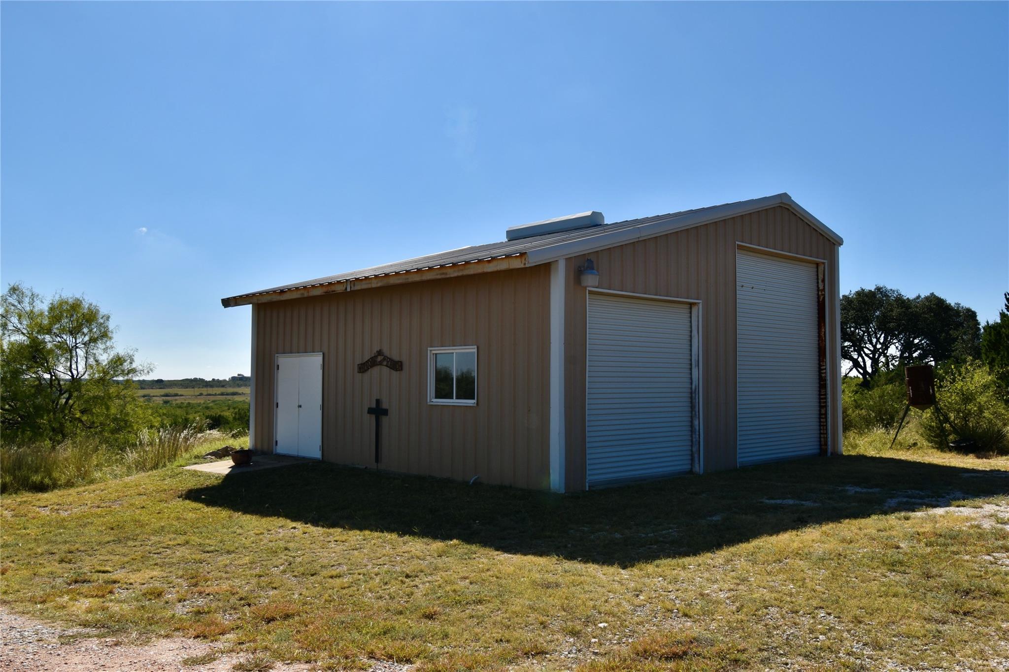main property photo 20