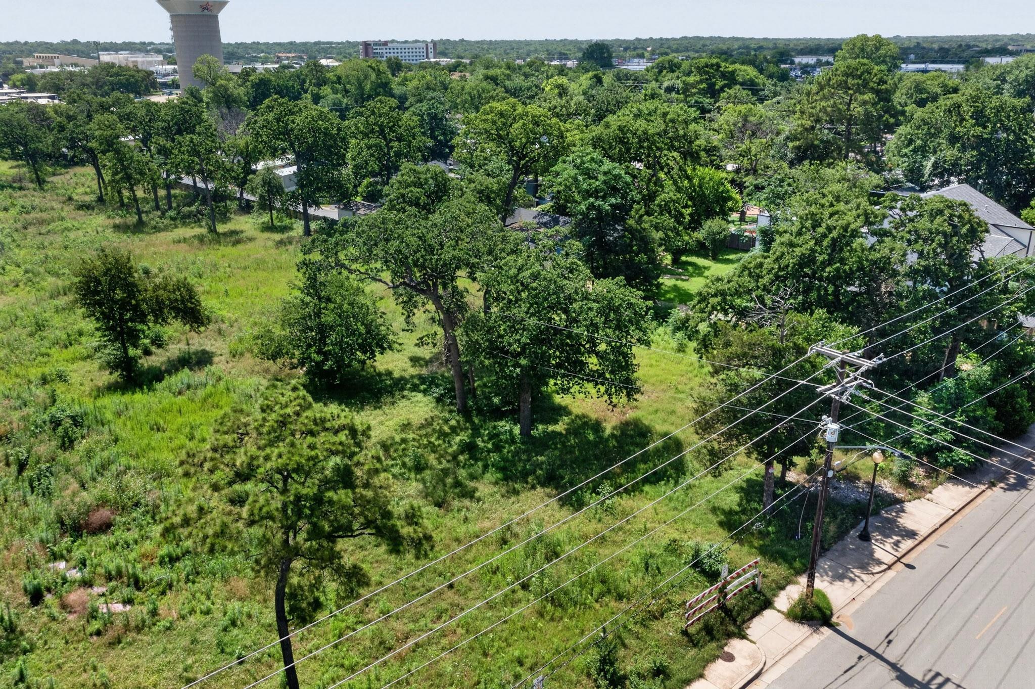 main property photo 19