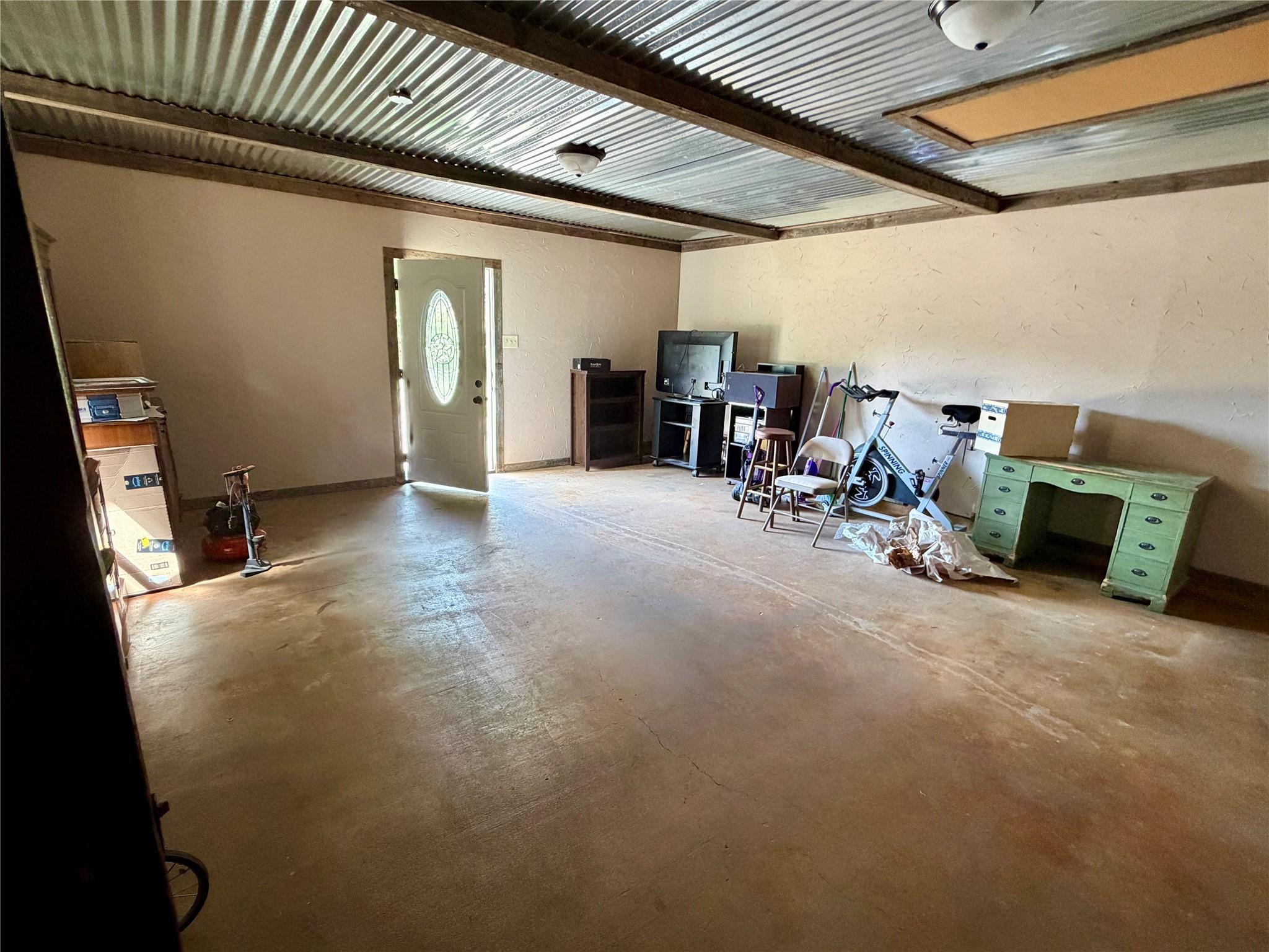 main property photo 23