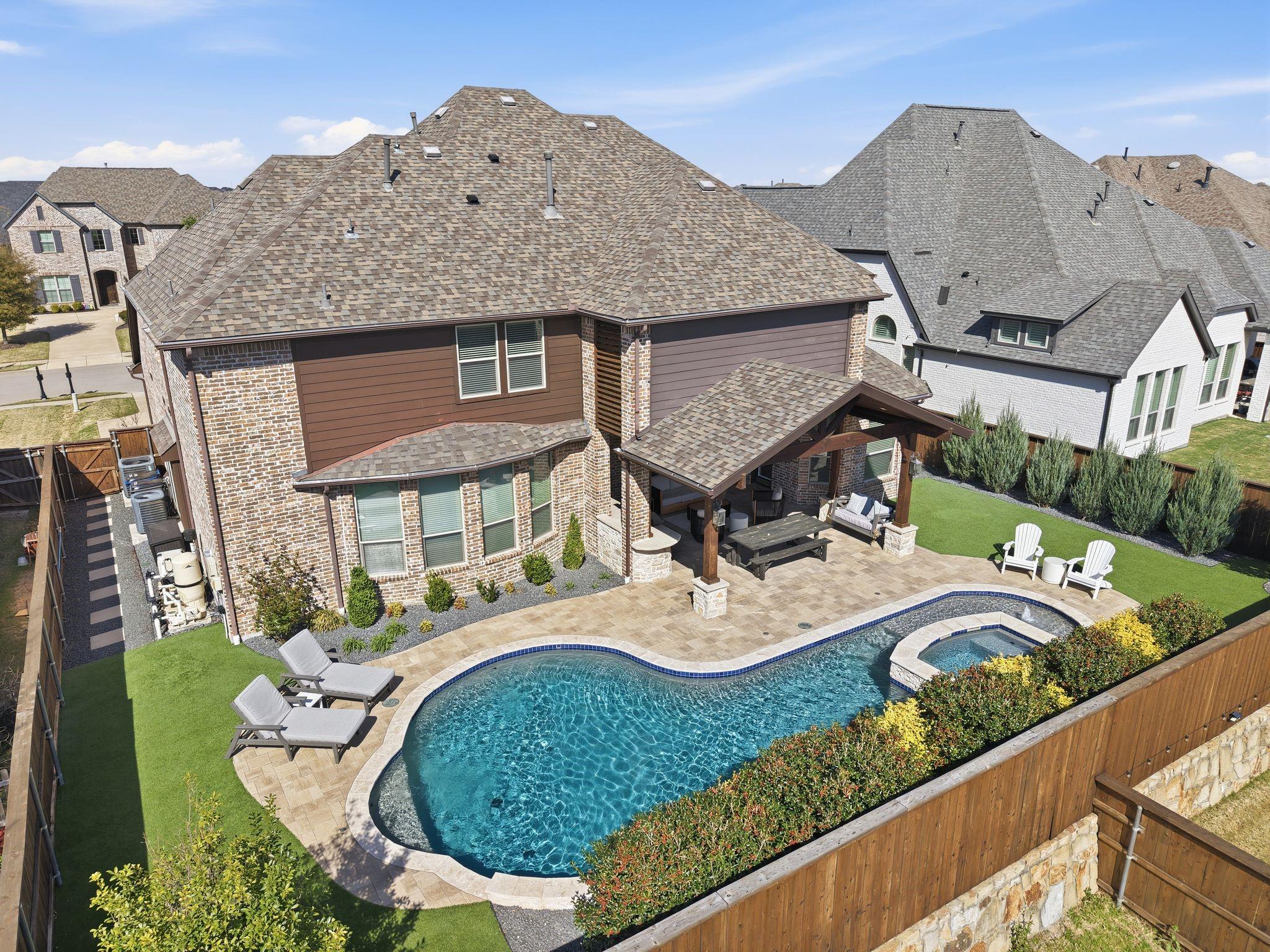 main property photo 38