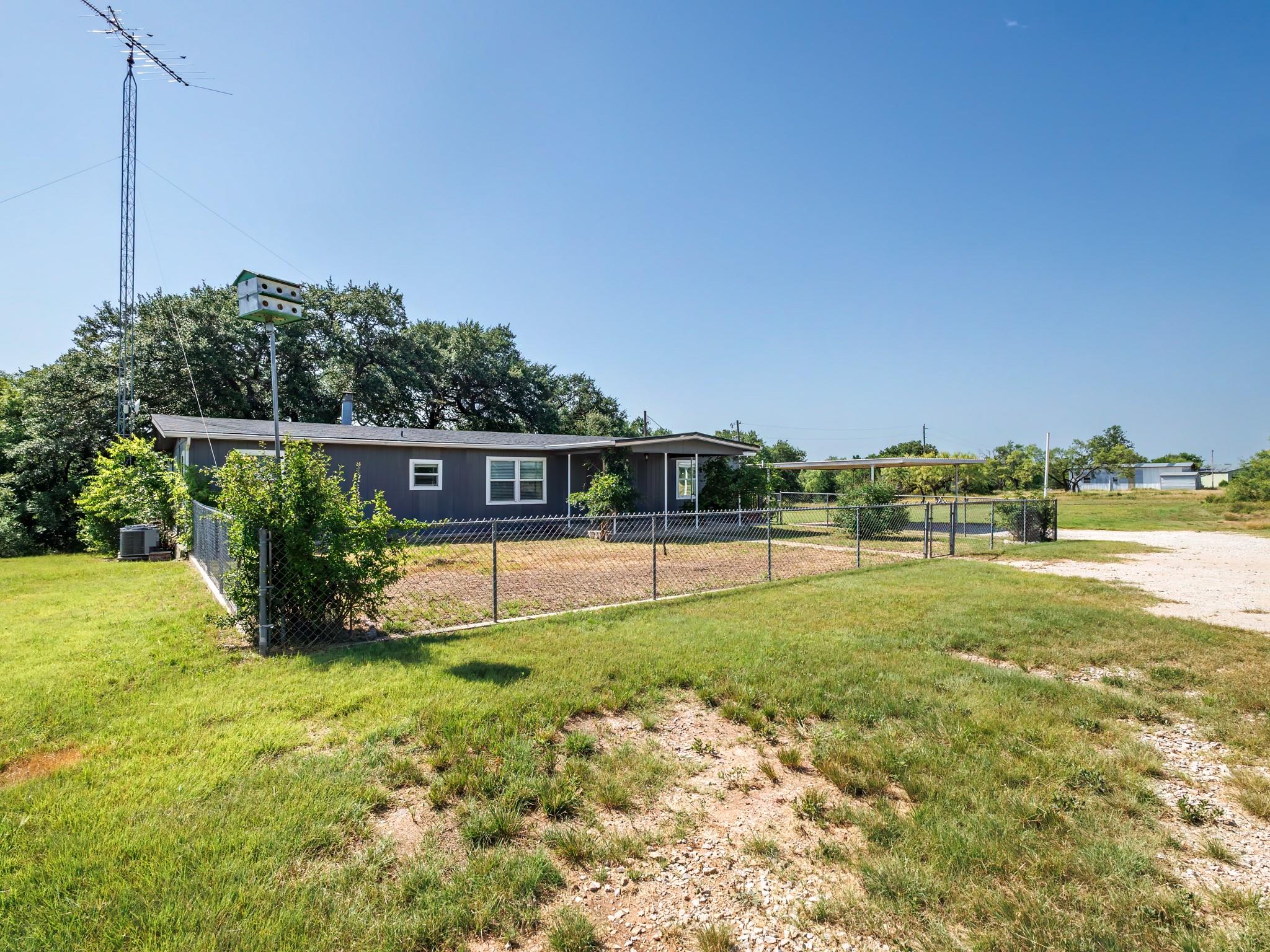 main property photo 13