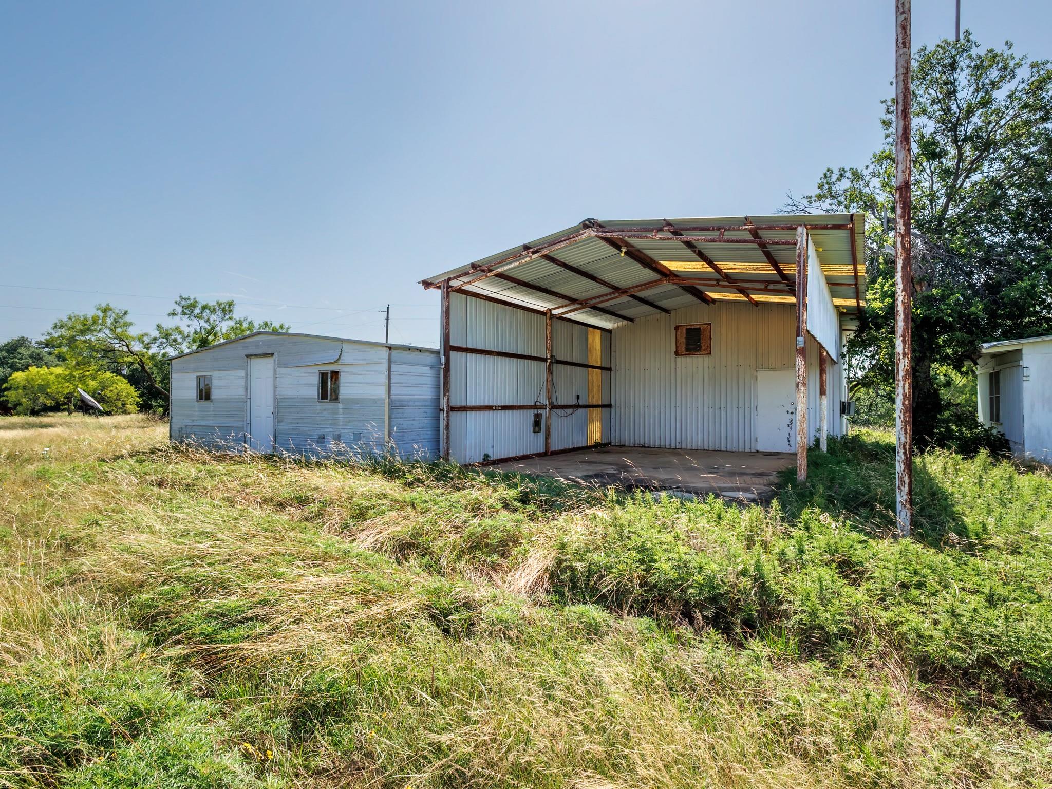 main property photo 20