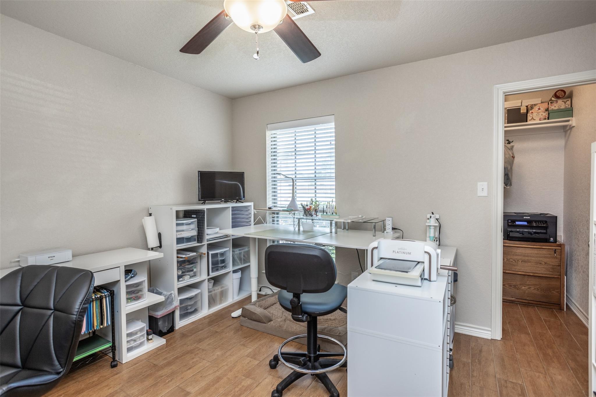 property viewer photo 32