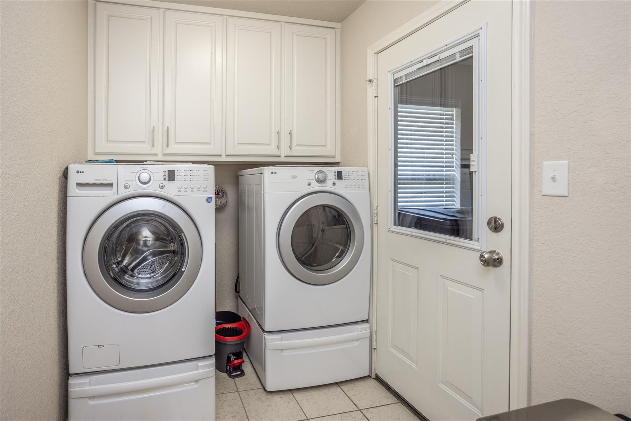 property viewer photo 33