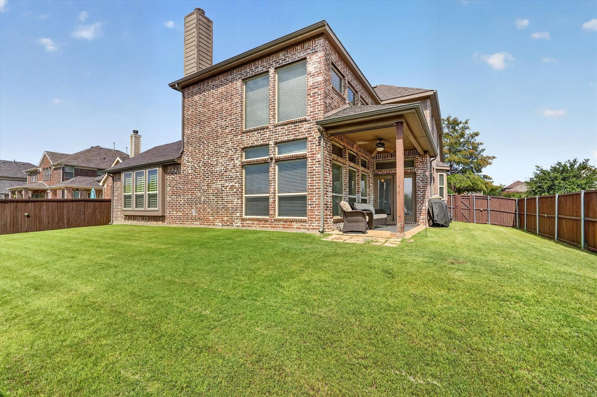 main property photo 33