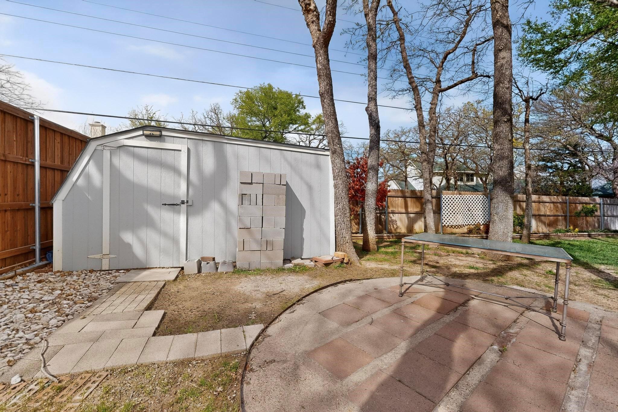 main property photo 39