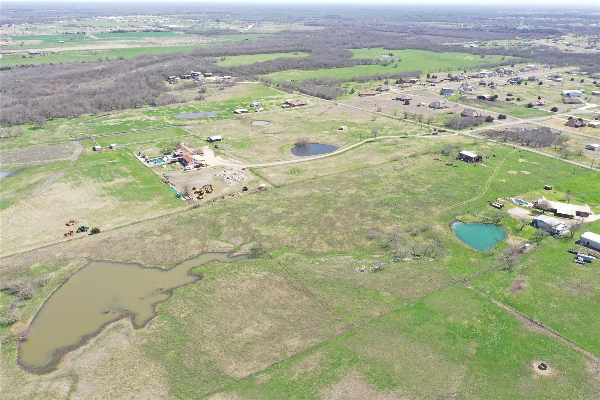 main property photo 11