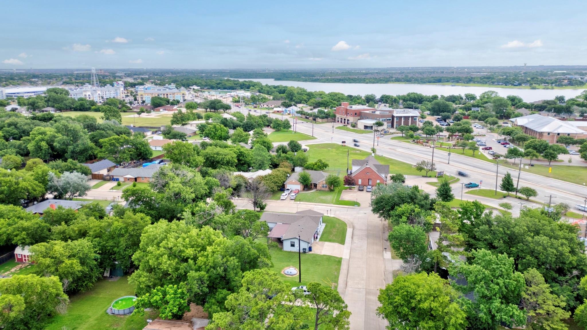 main property photo 4