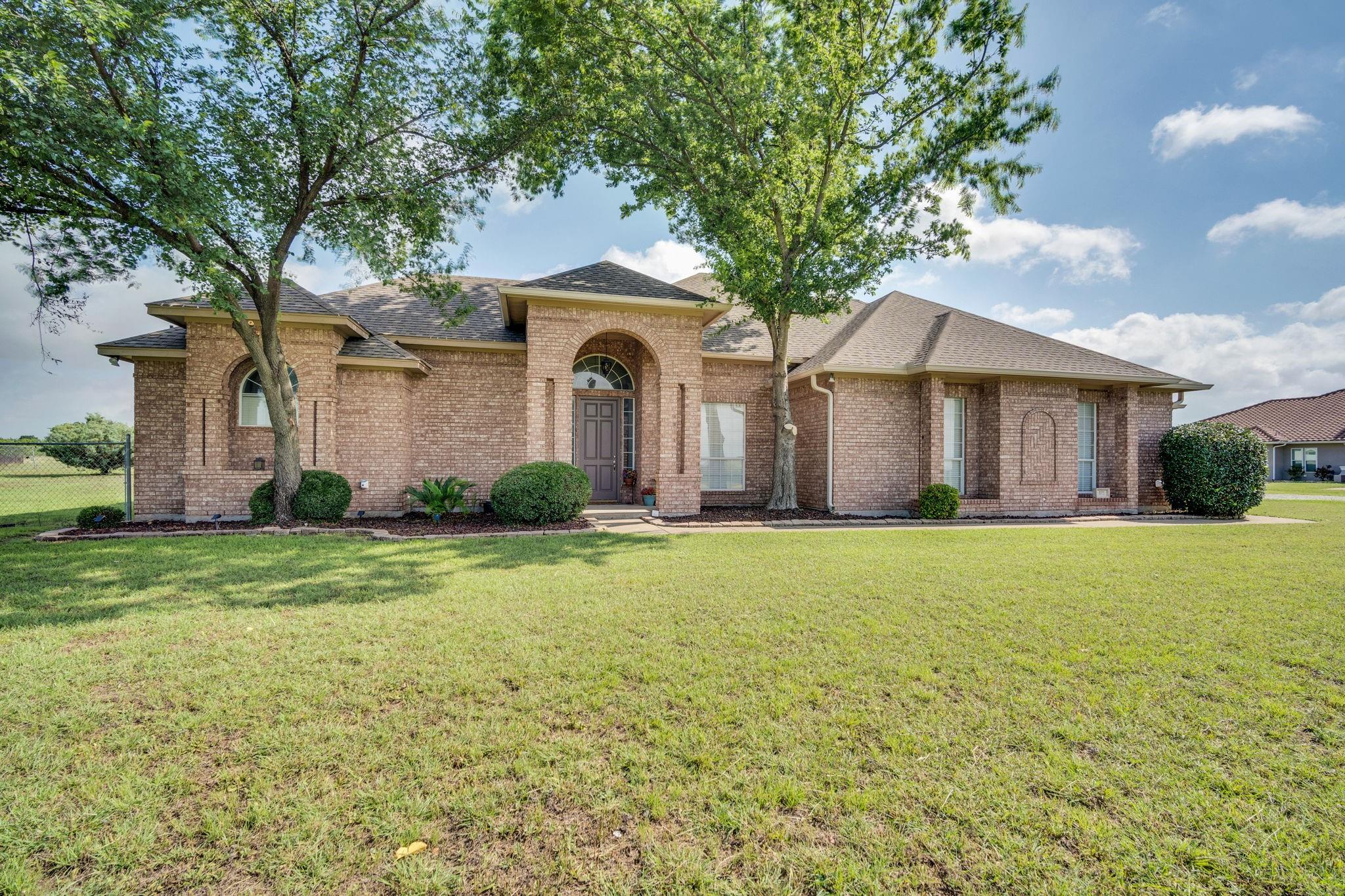 main property photo 3