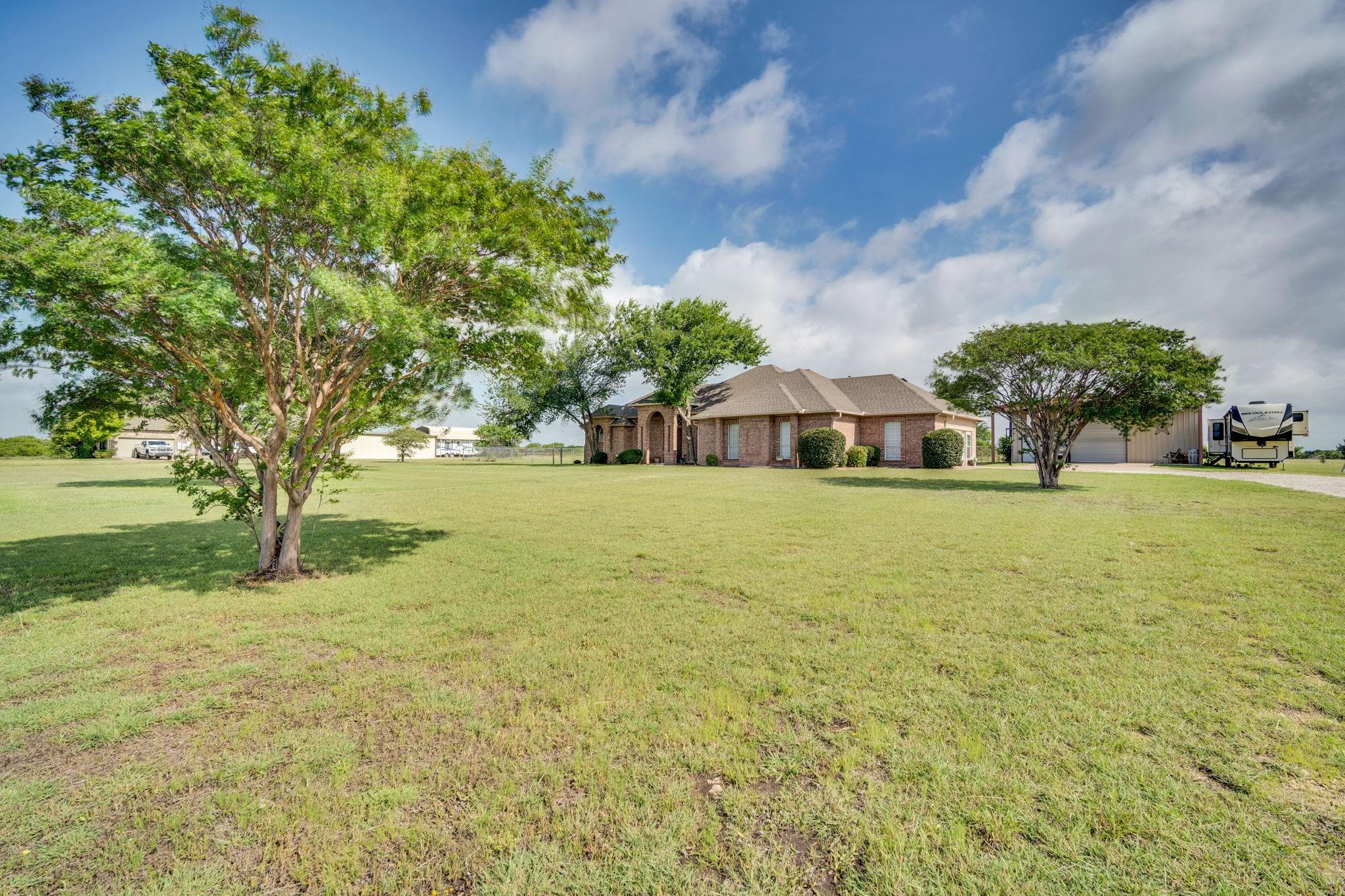 main property photo 5