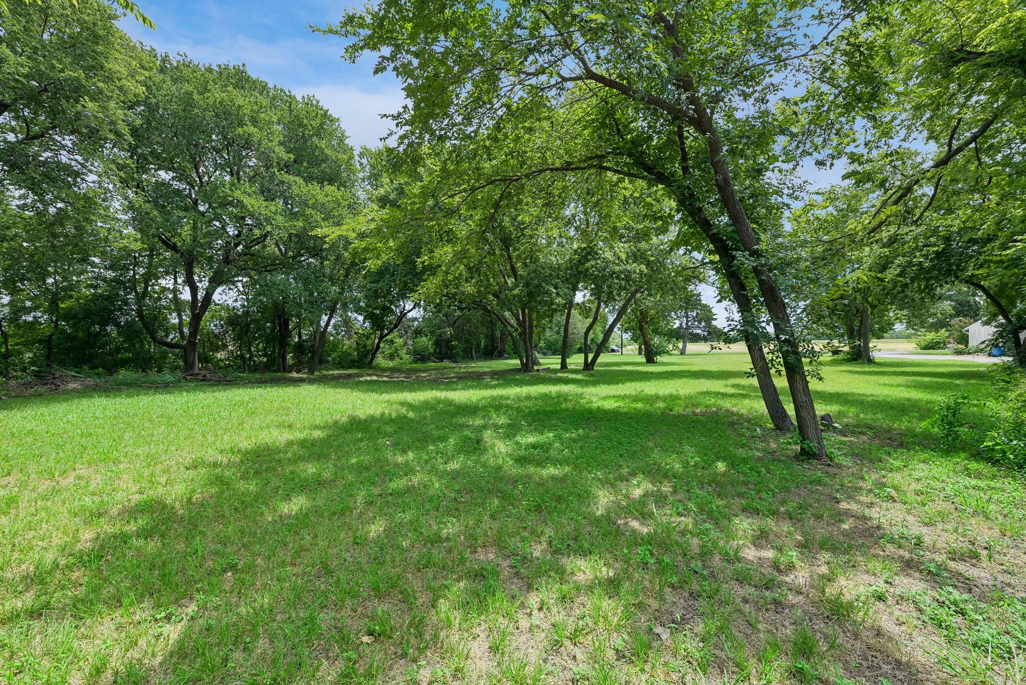 main property photo 13
