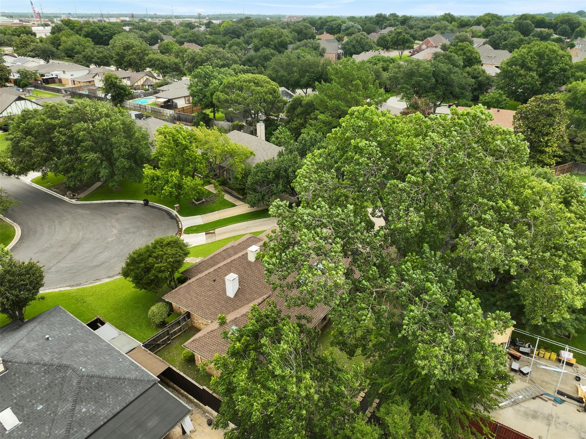 main property photo 39