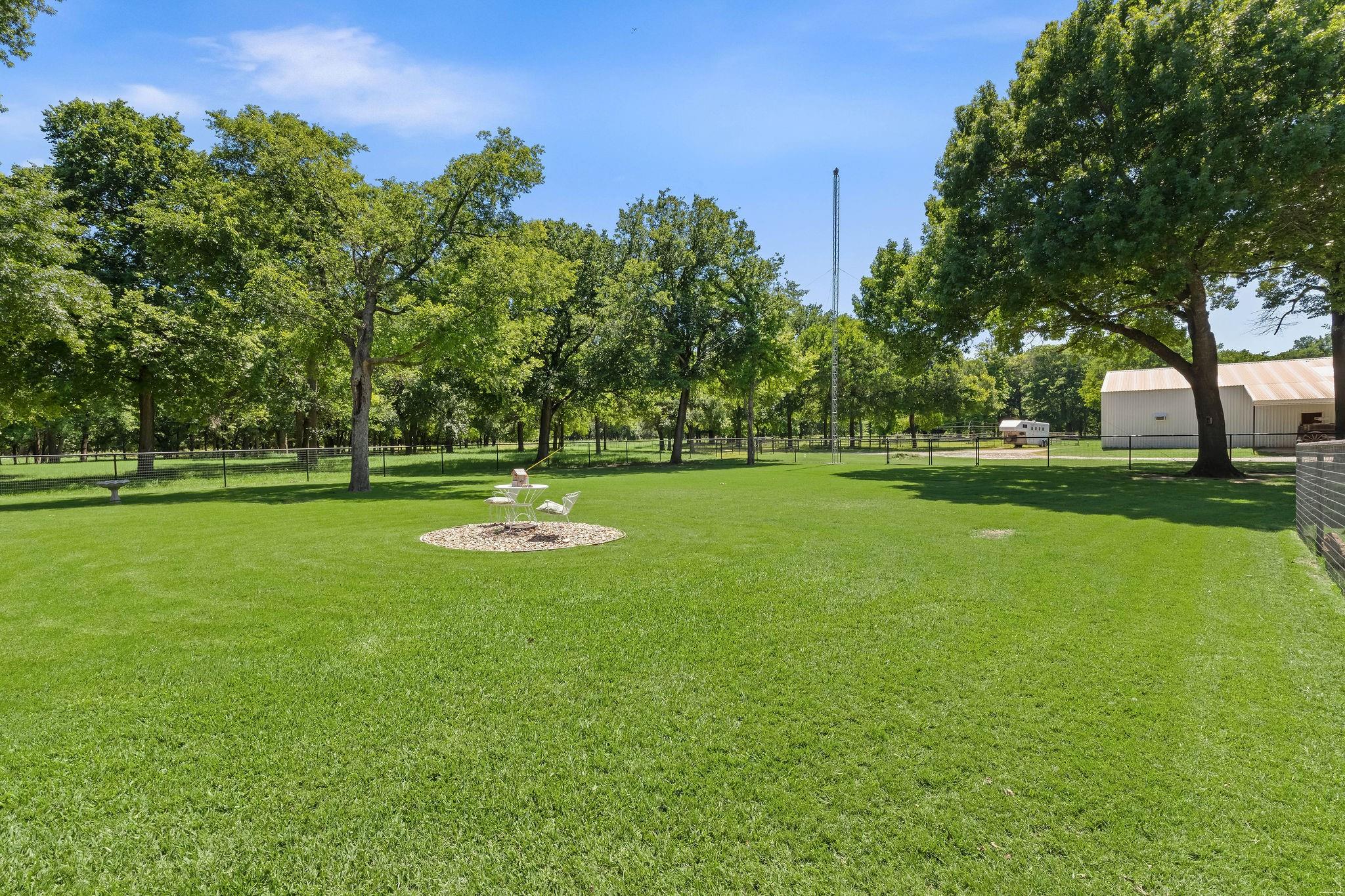 main property photo 33