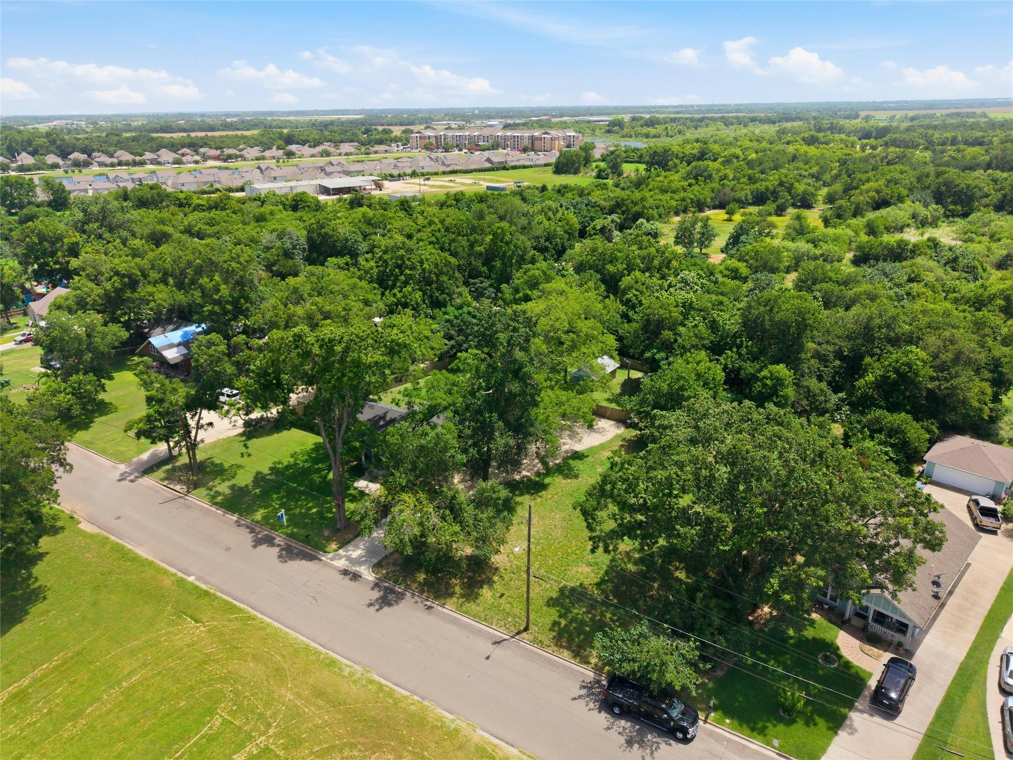 main property photo 27