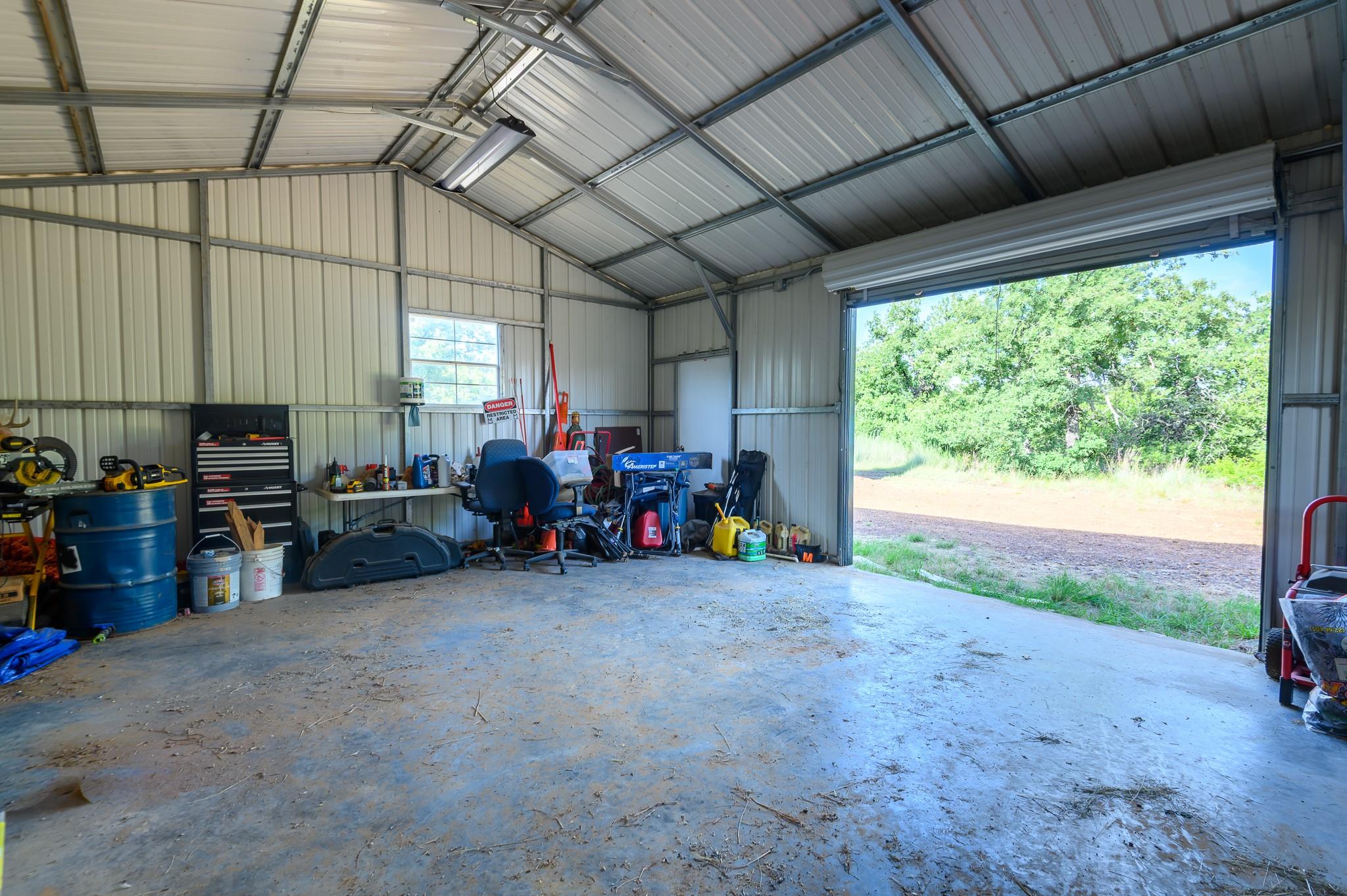 main property photo 30