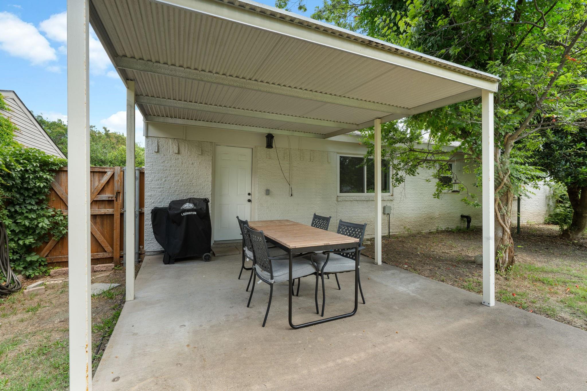 main property photo 22