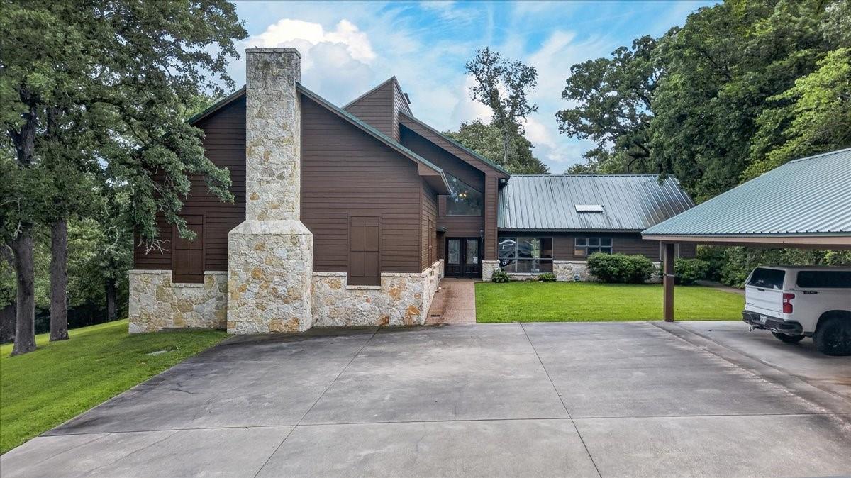 main property photo 35