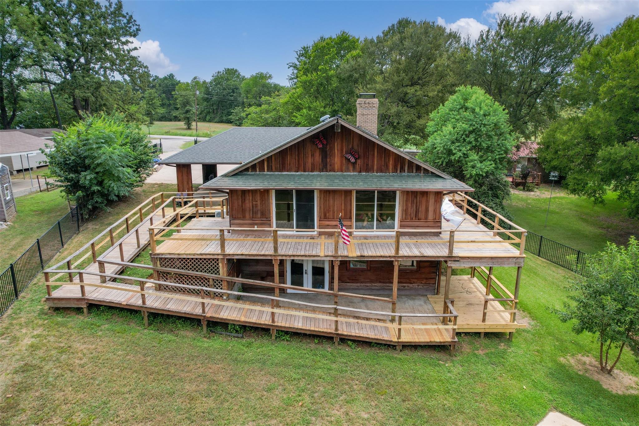main property photo 5