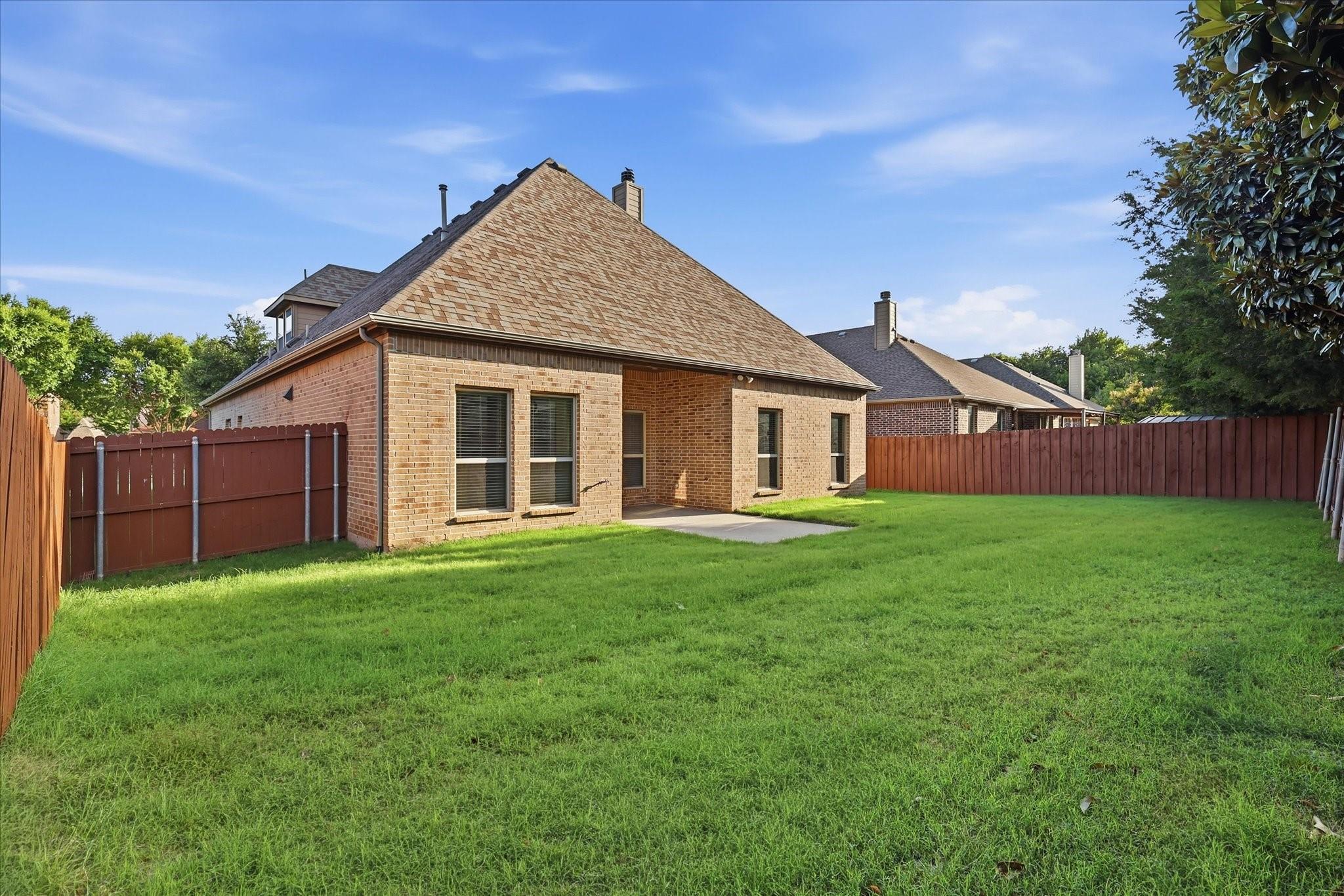 main property photo 33