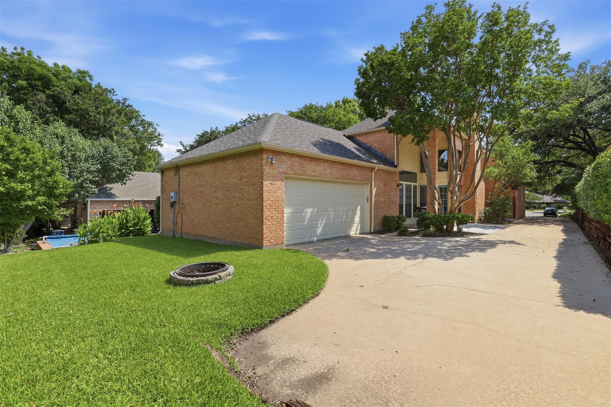 main property photo 23