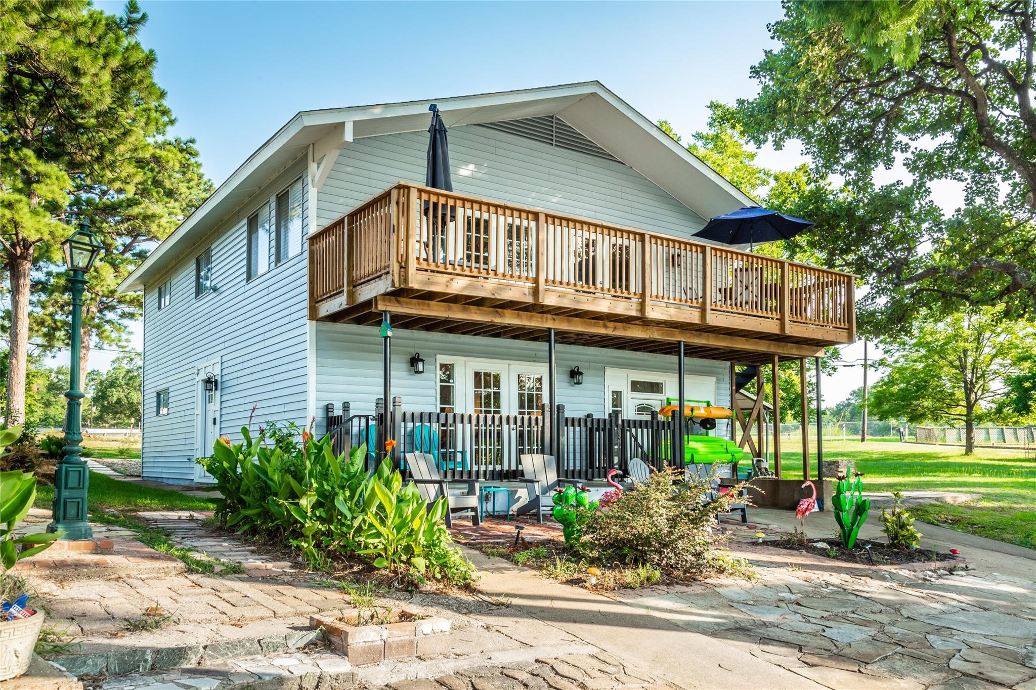 main property photo 3
