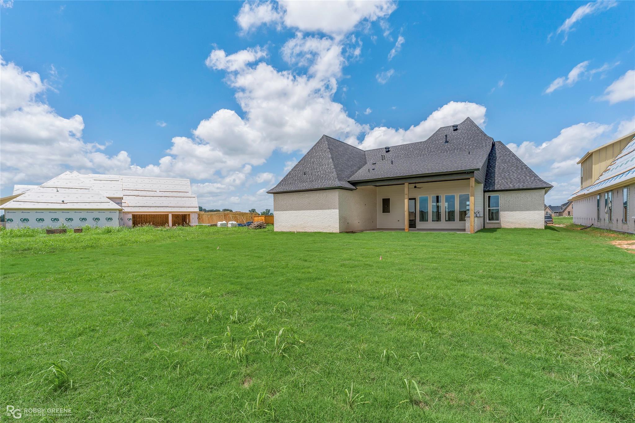 main property photo 33