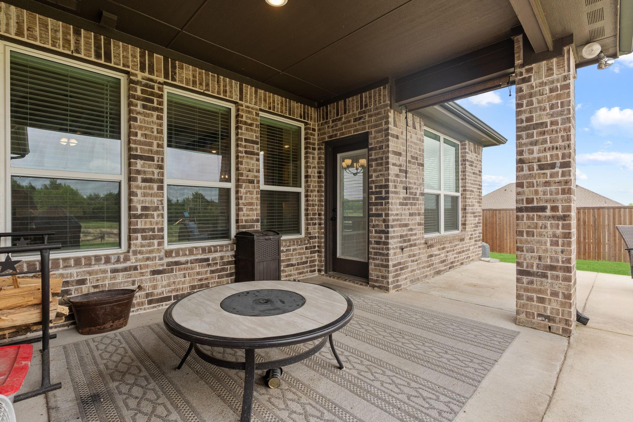 main property photo 32