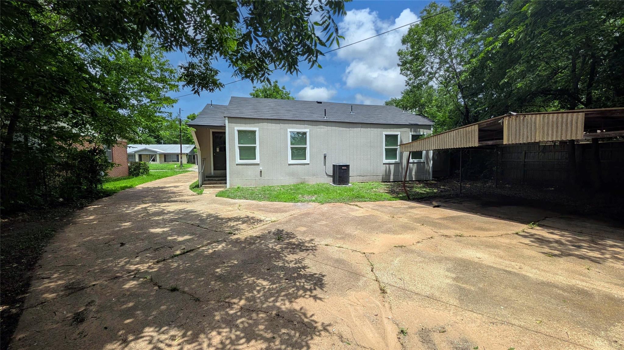 main property photo 26