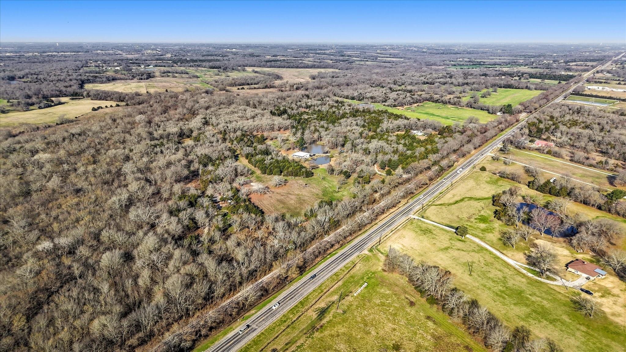 main property photo 7