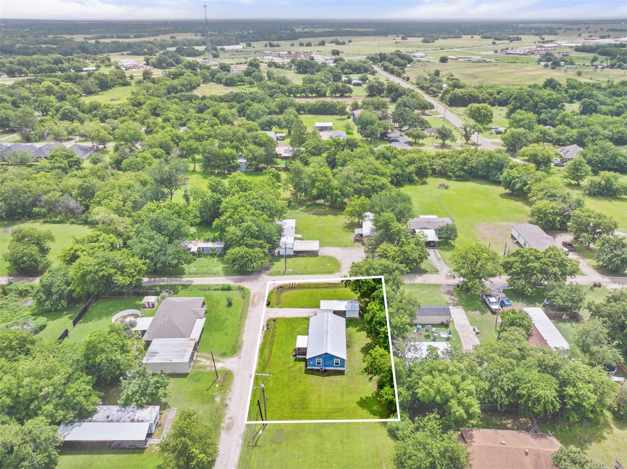main property photo 32