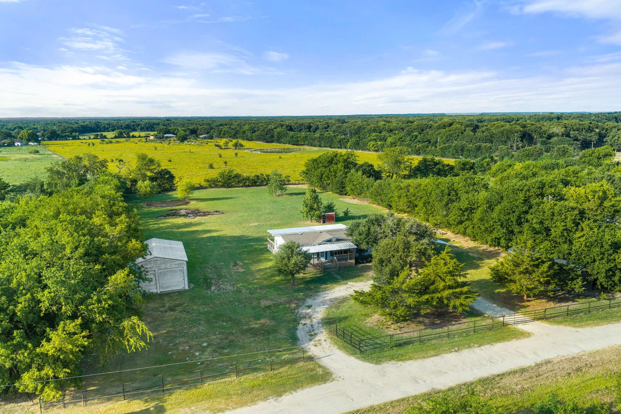main property photo 34