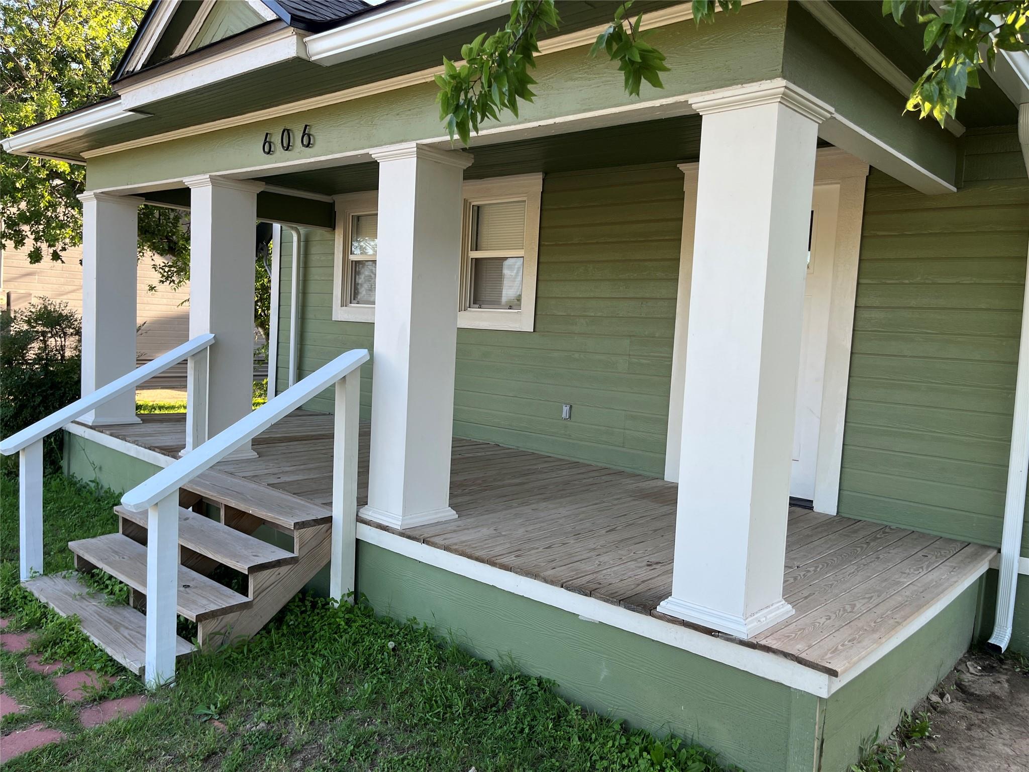 main property photo 4