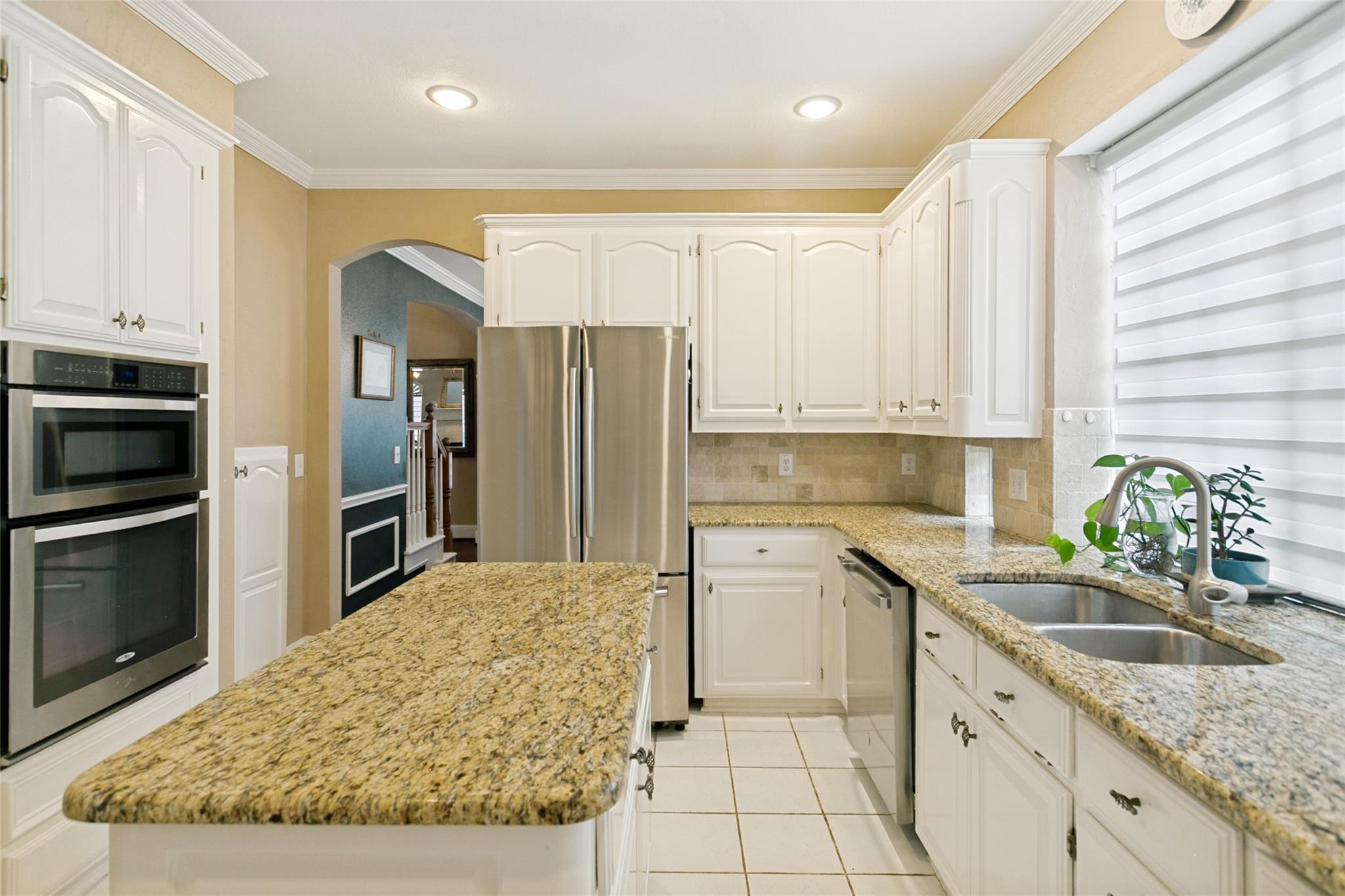 main property photo 10
