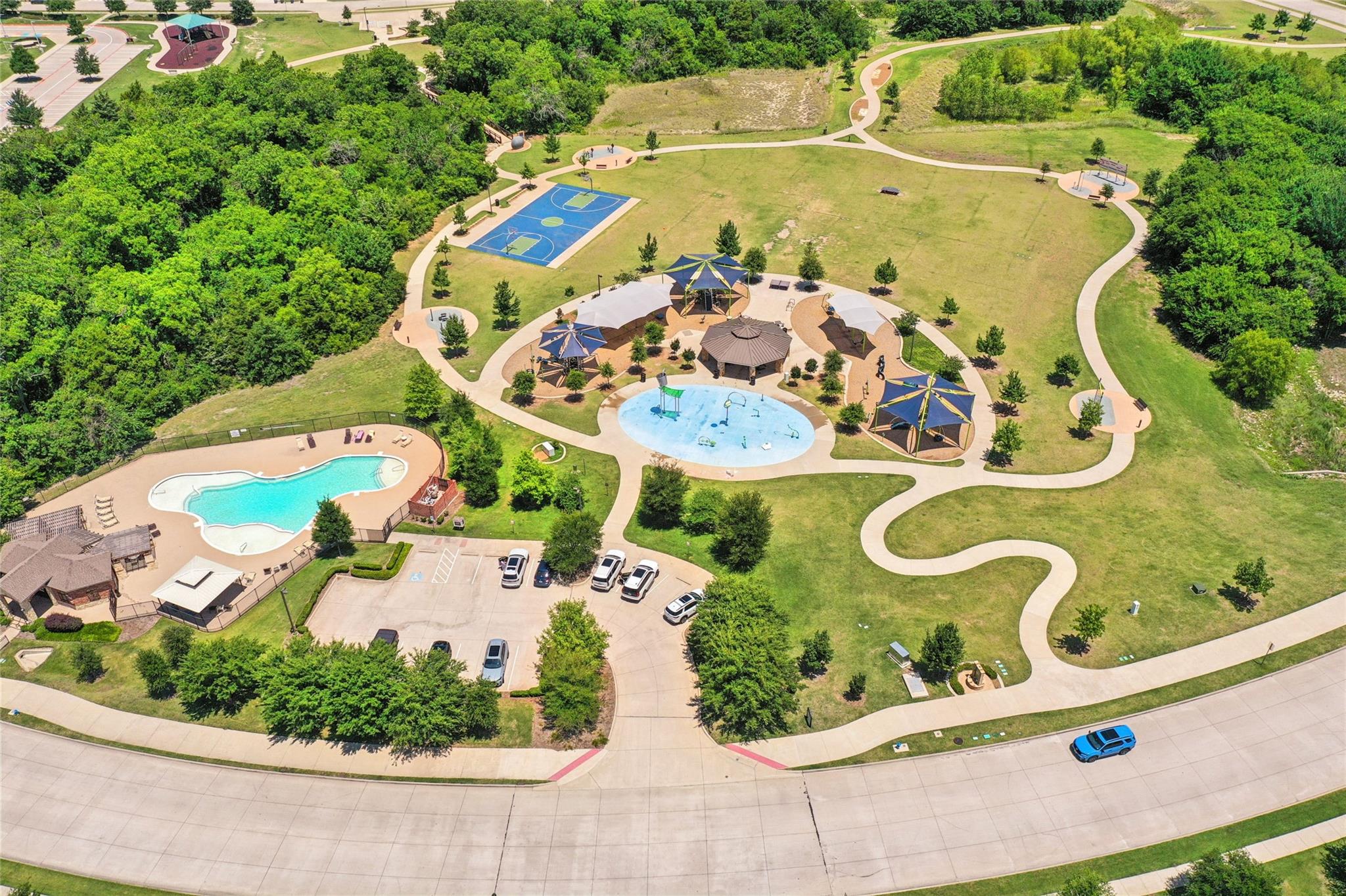 main property photo 36