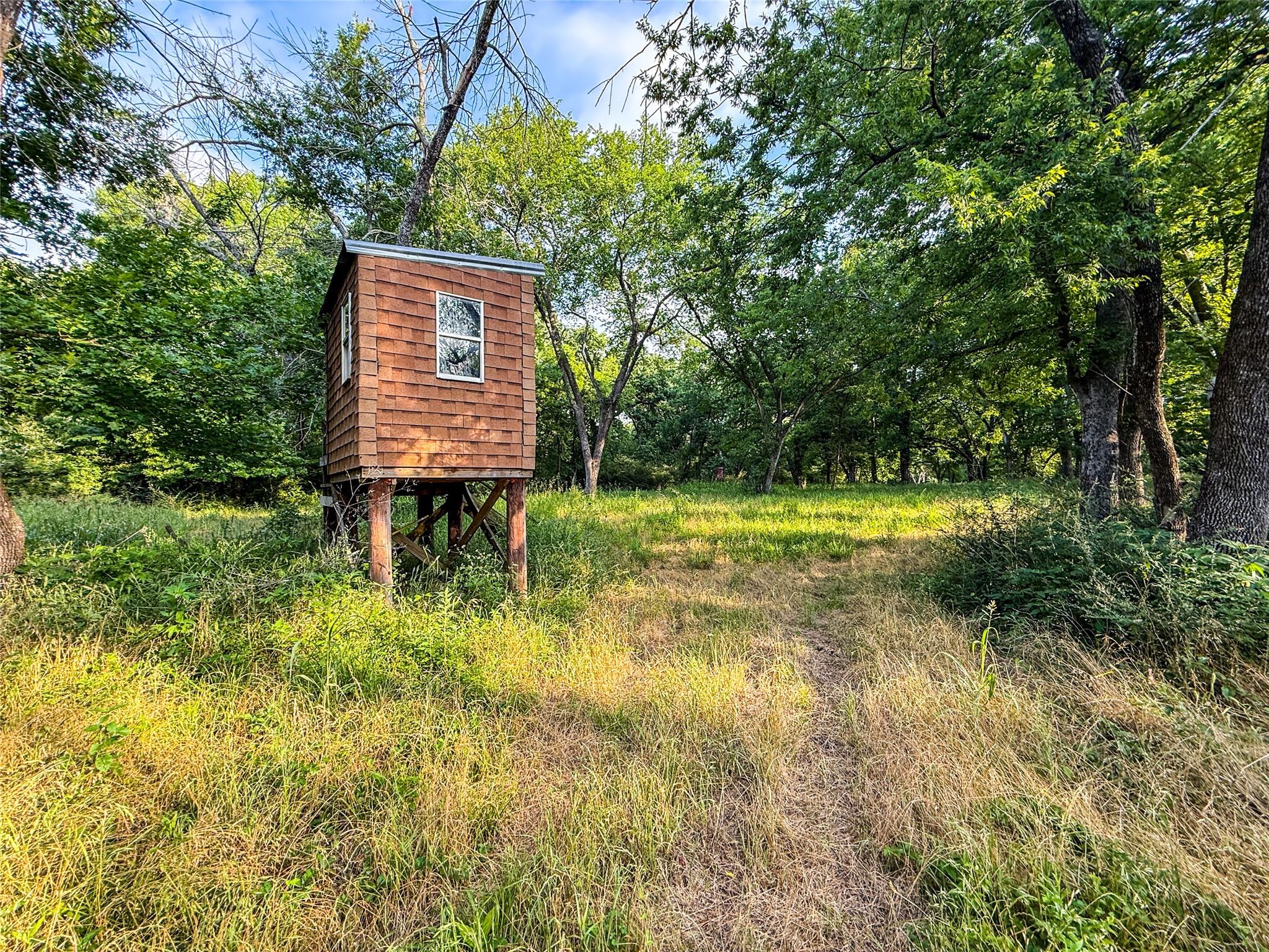 main property photo 27