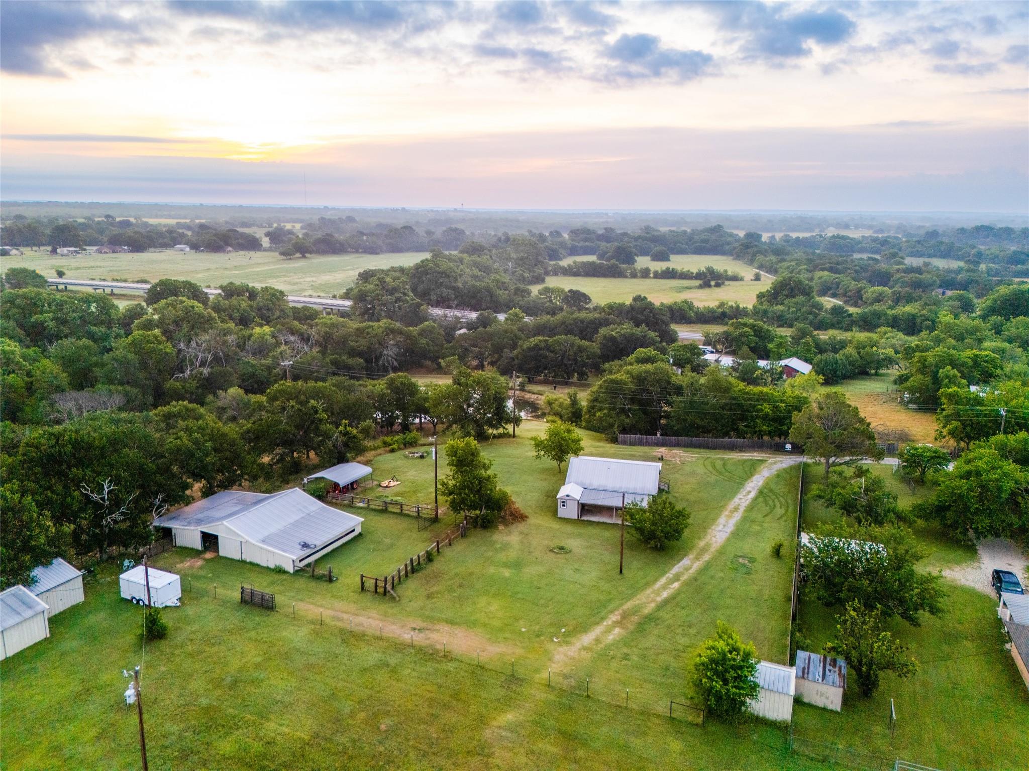 main property photo 4