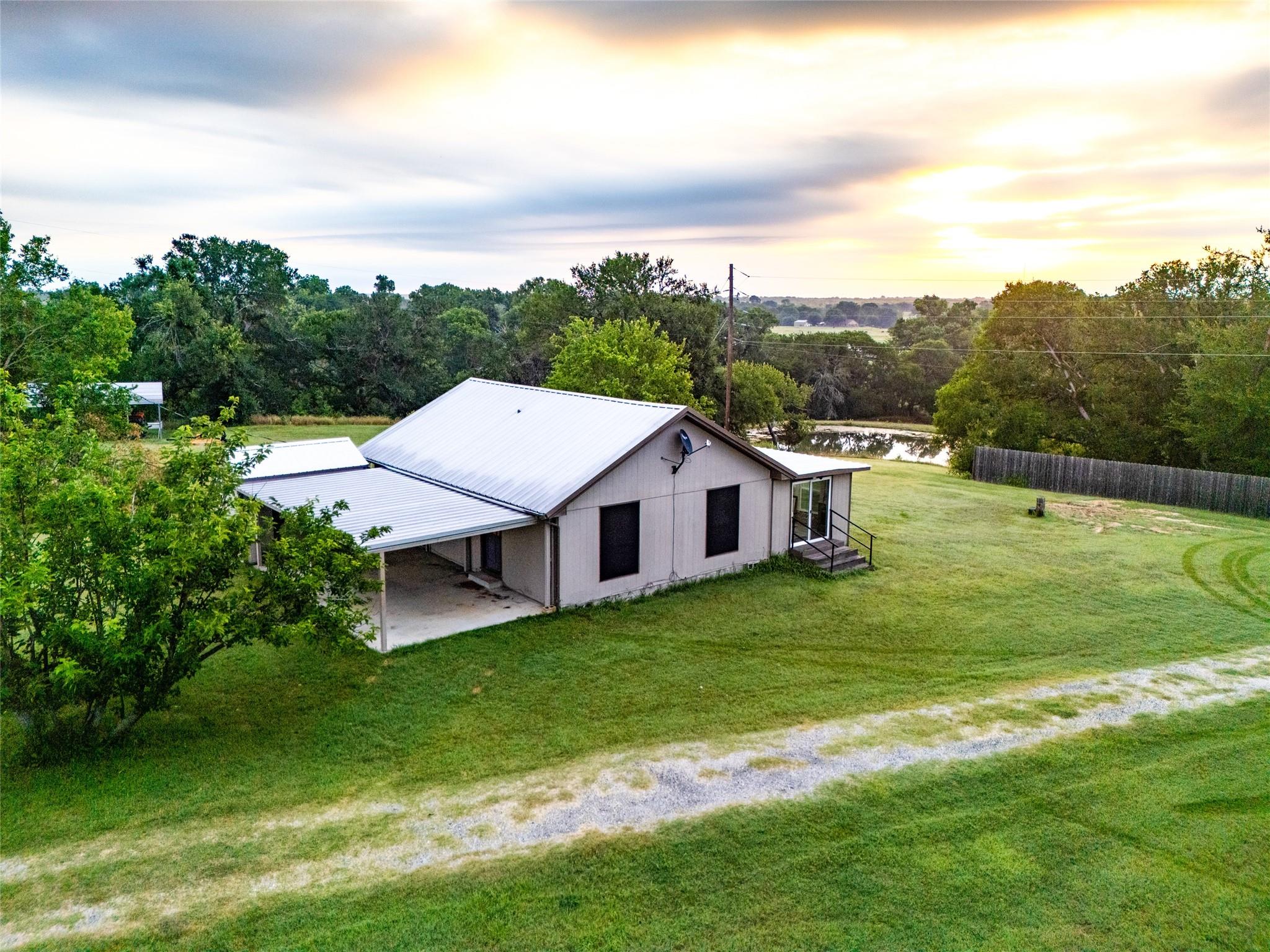 main property photo 5