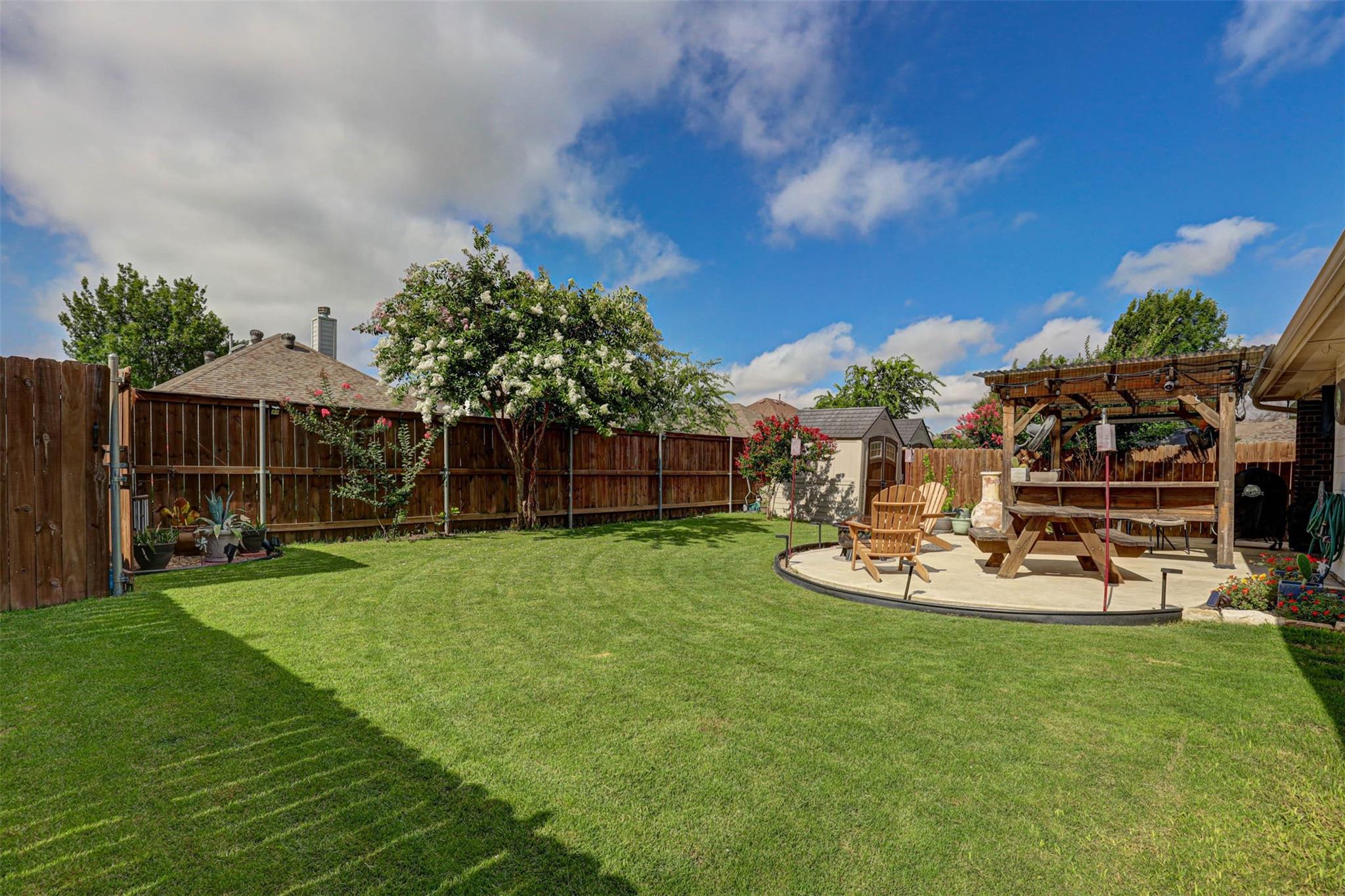 main property photo 24