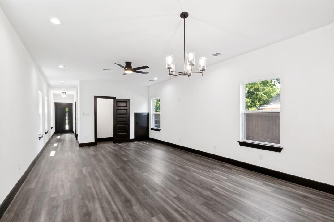 property viewer photo 2