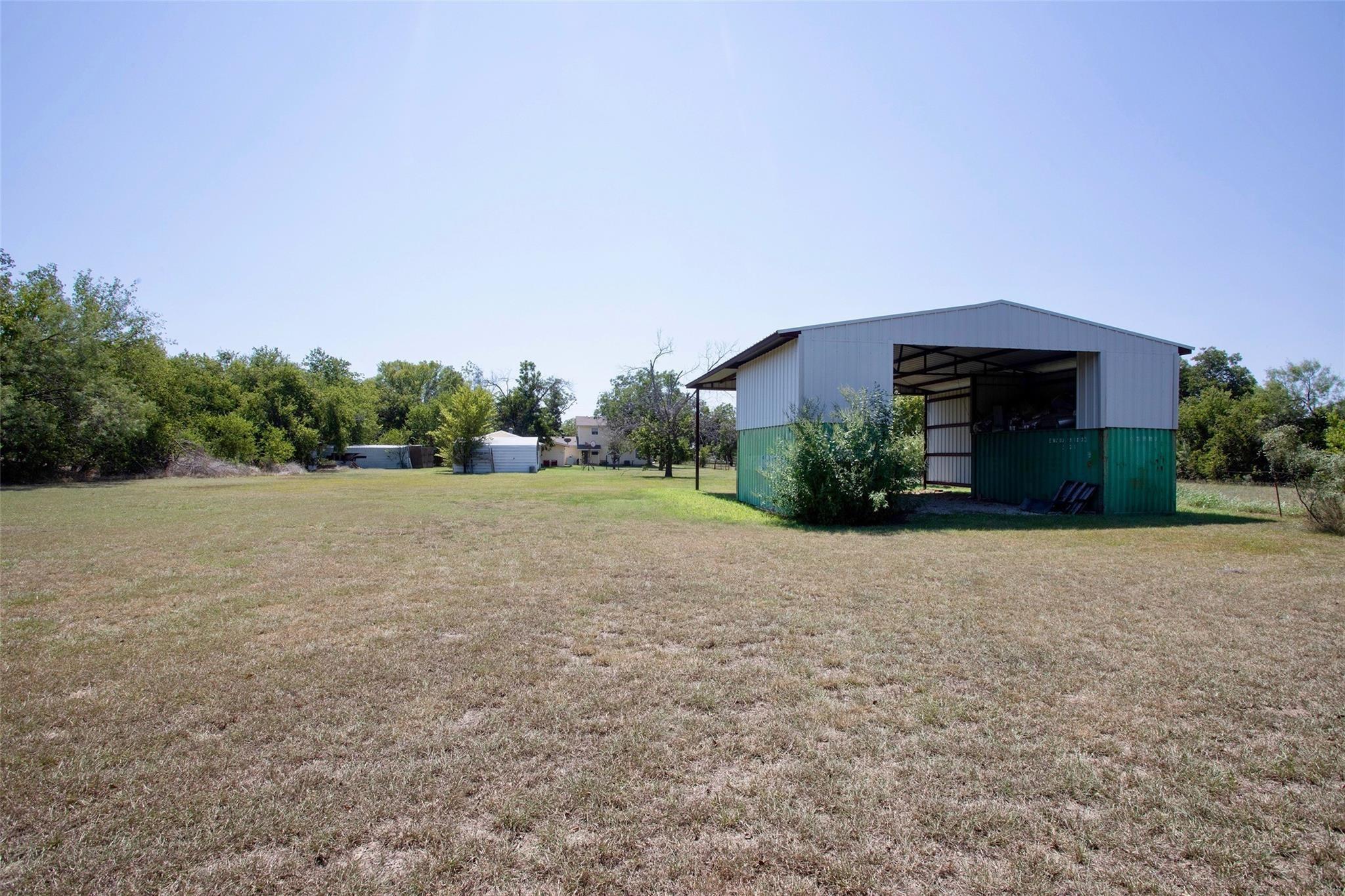 main property photo 12