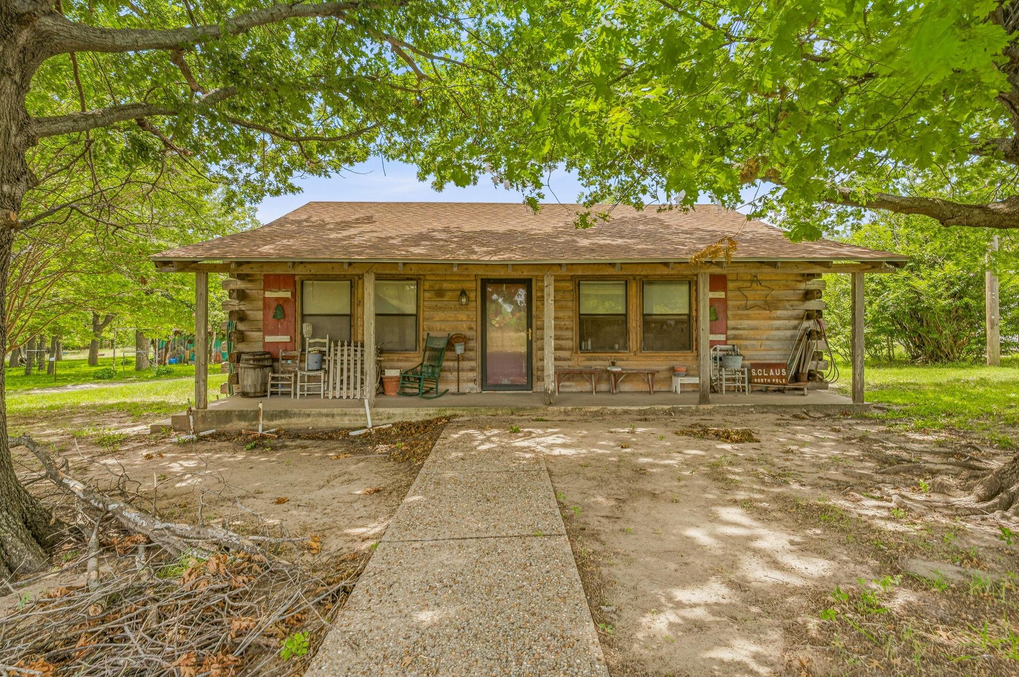 main property photo 11